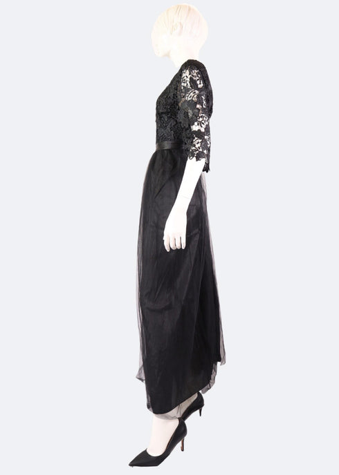 Iconic Lyla Lace Dress